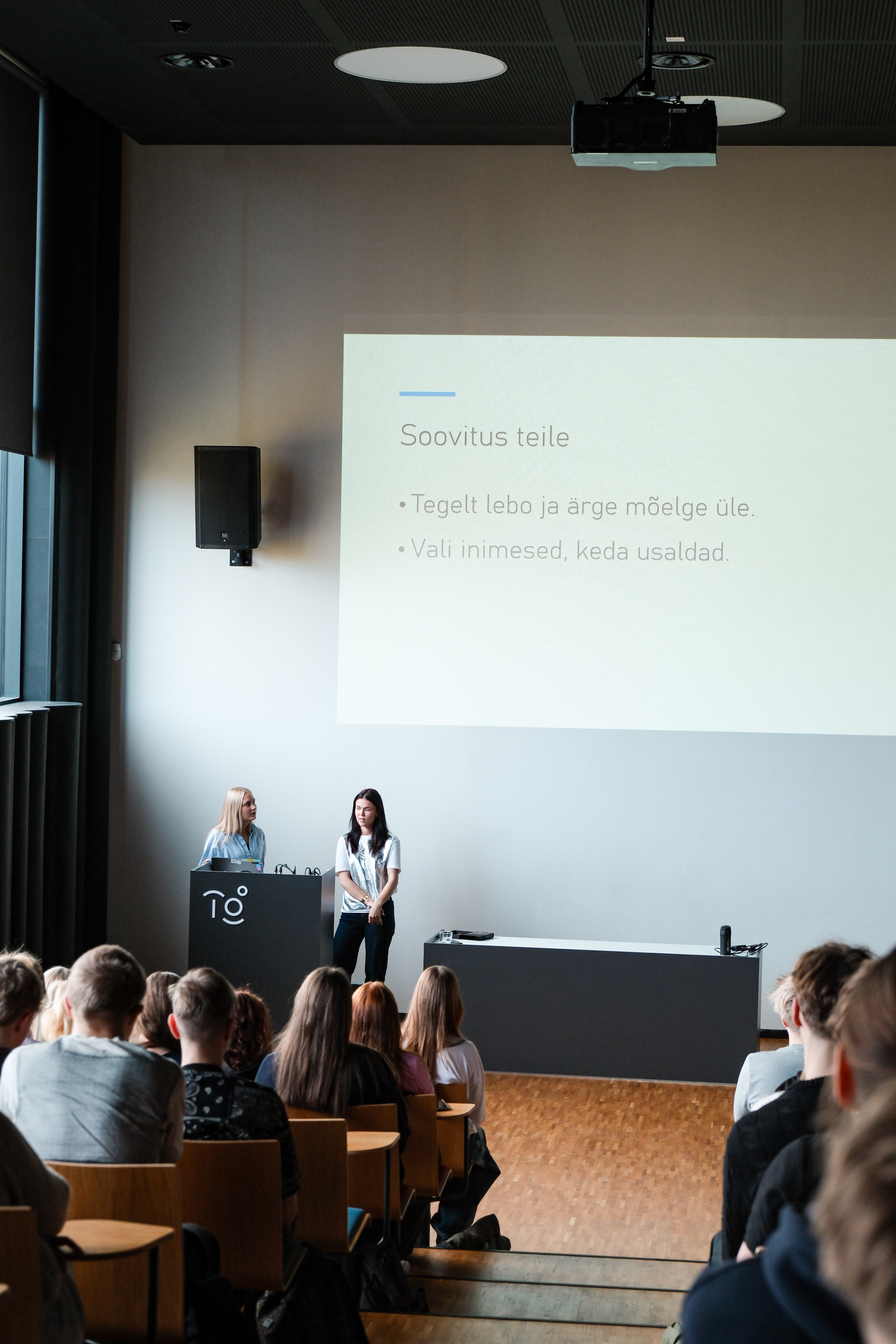 &Otilde;pilaskonverents &bdquo;Uurija kompass&ldquo;