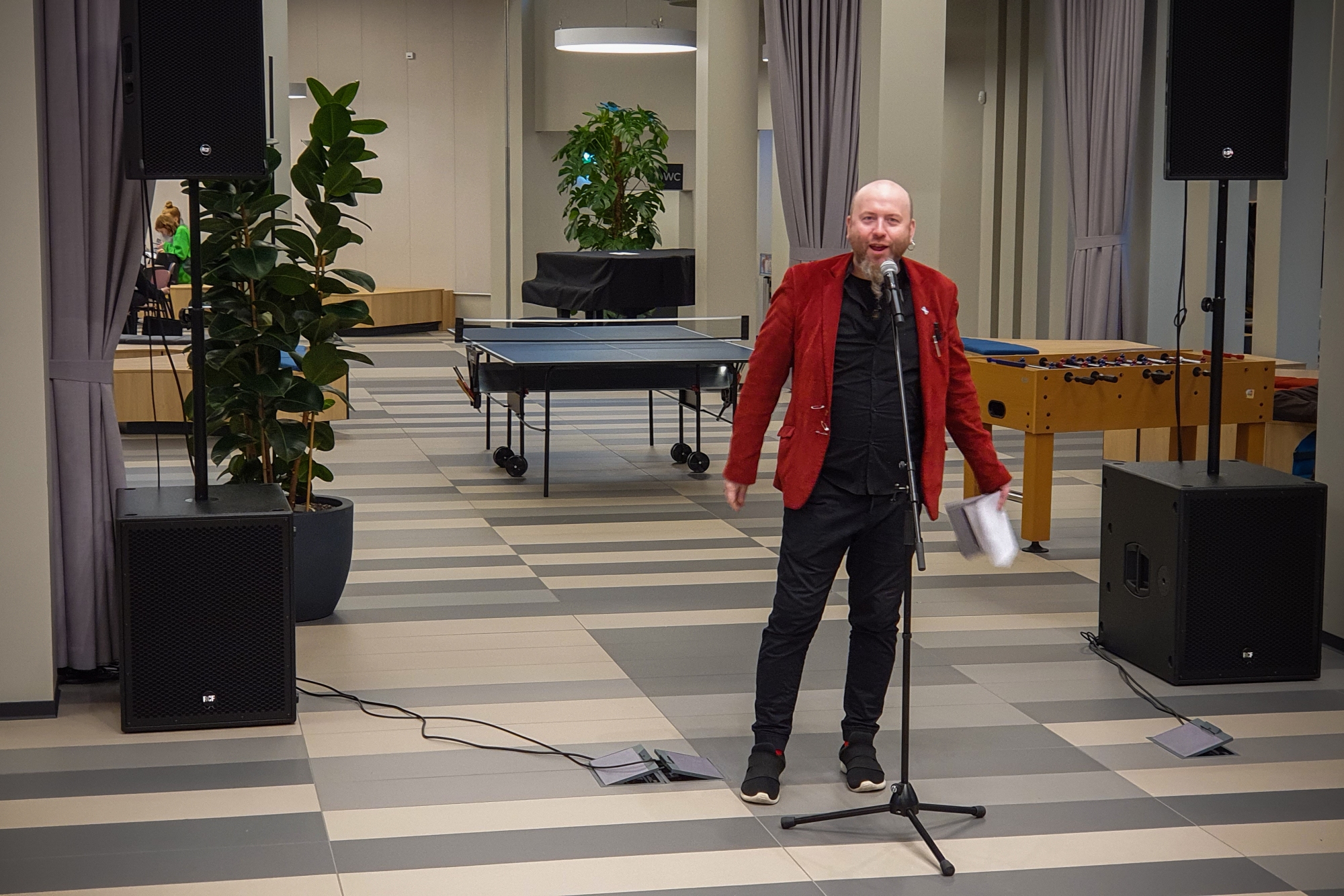 Kolm raamatusoovitust eesti kirjanduse p&auml;evaks (J&uuml;rgen Rooste)